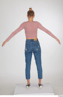 Kate Jones blue jeans casual dressed pink long sleeve t…